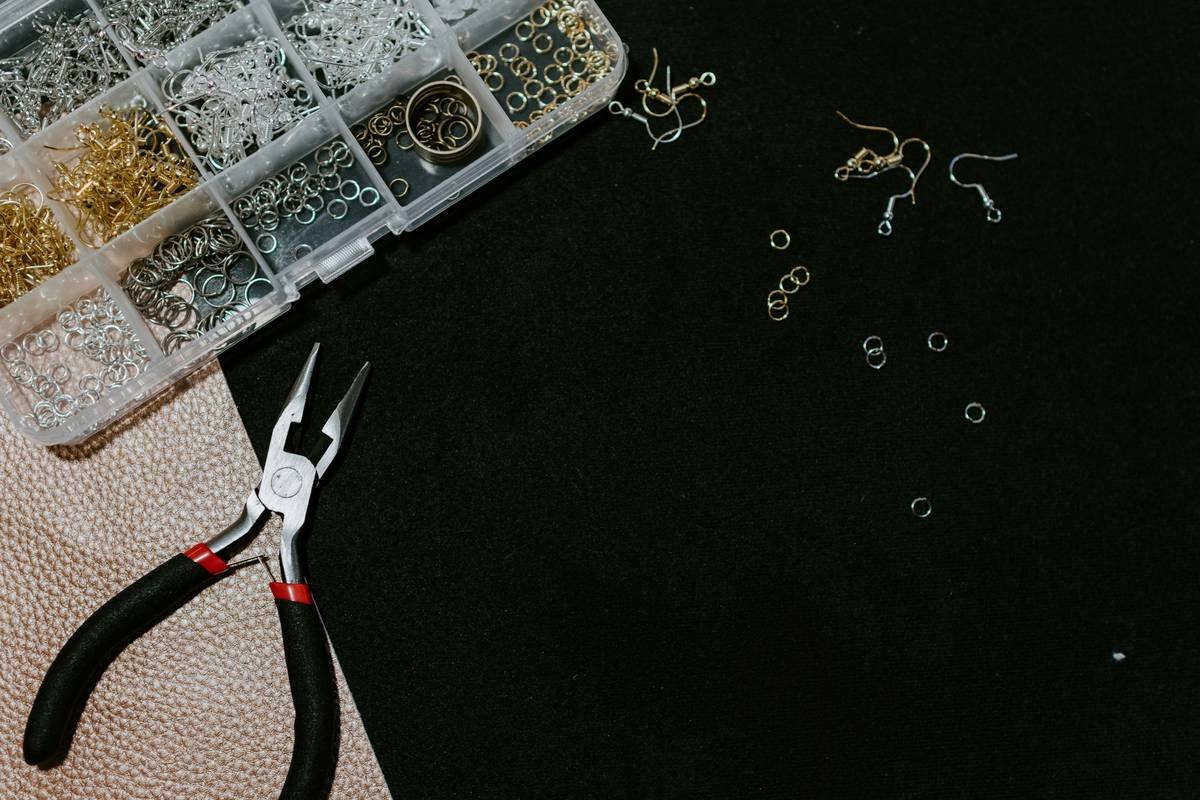 DIY Methods for Styling & Maintaining Hair Picks That Actually Work