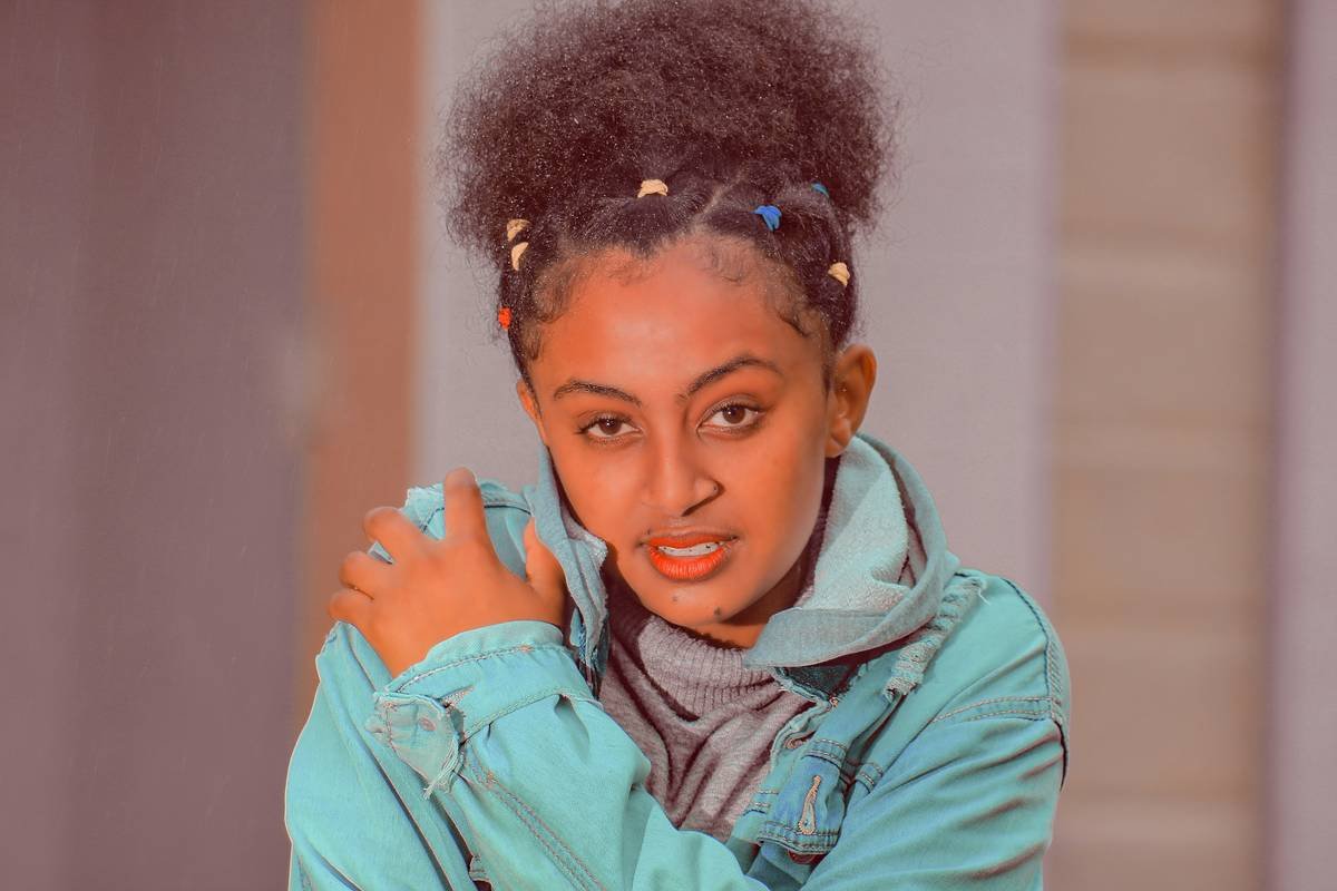The Ultimate Guide to Natural Hair Picks: Your Afro’s Best Friend (Backed by Science & Sass)